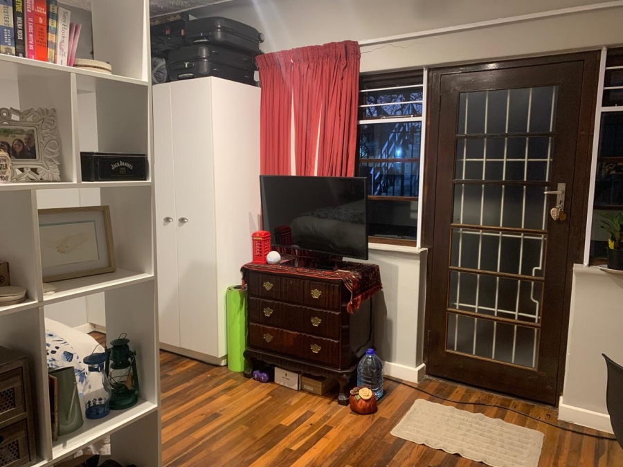 To Let 1 Bedroom Property for Rent in Rondebosch Western Cape